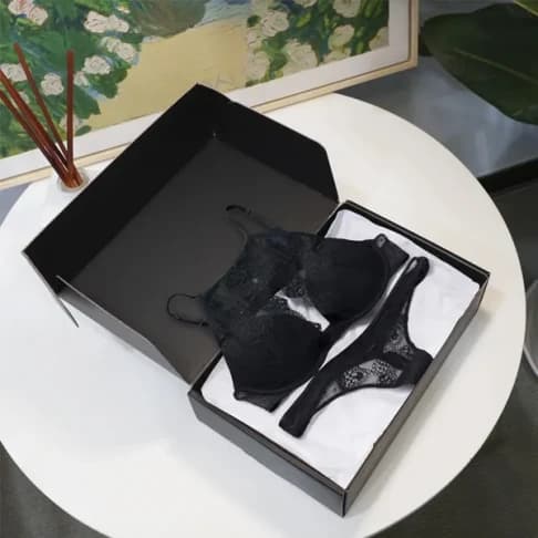 Custom Lingerie Boxes 2