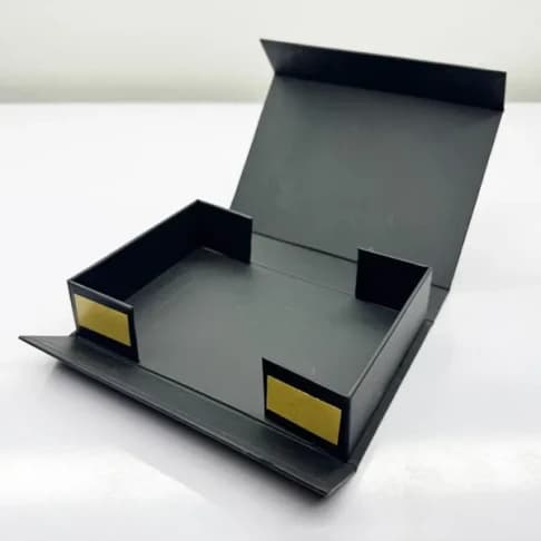 Collapsible Rigid Boxes