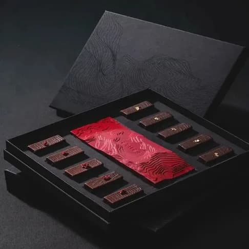 Custom Rigid Chocolate Boxes 4
